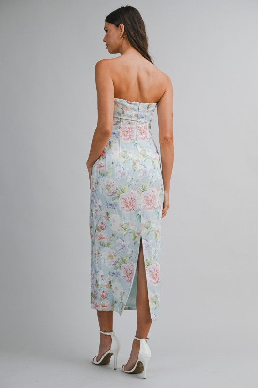Waitlist 7/5 • Kiara Sleeveless Floral Print Midi Dress Blue