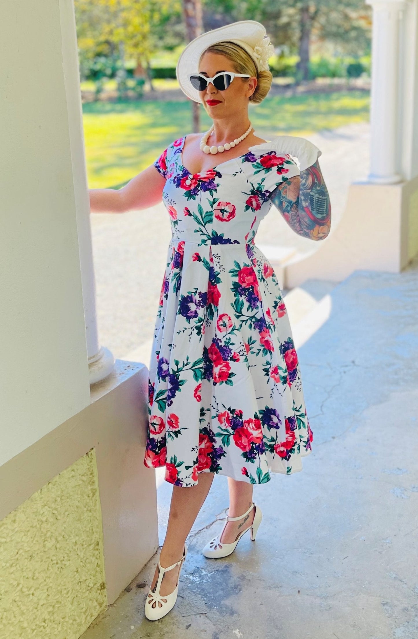Lily Off Shoulder 50s Pleated Dress in White/Pink Floral