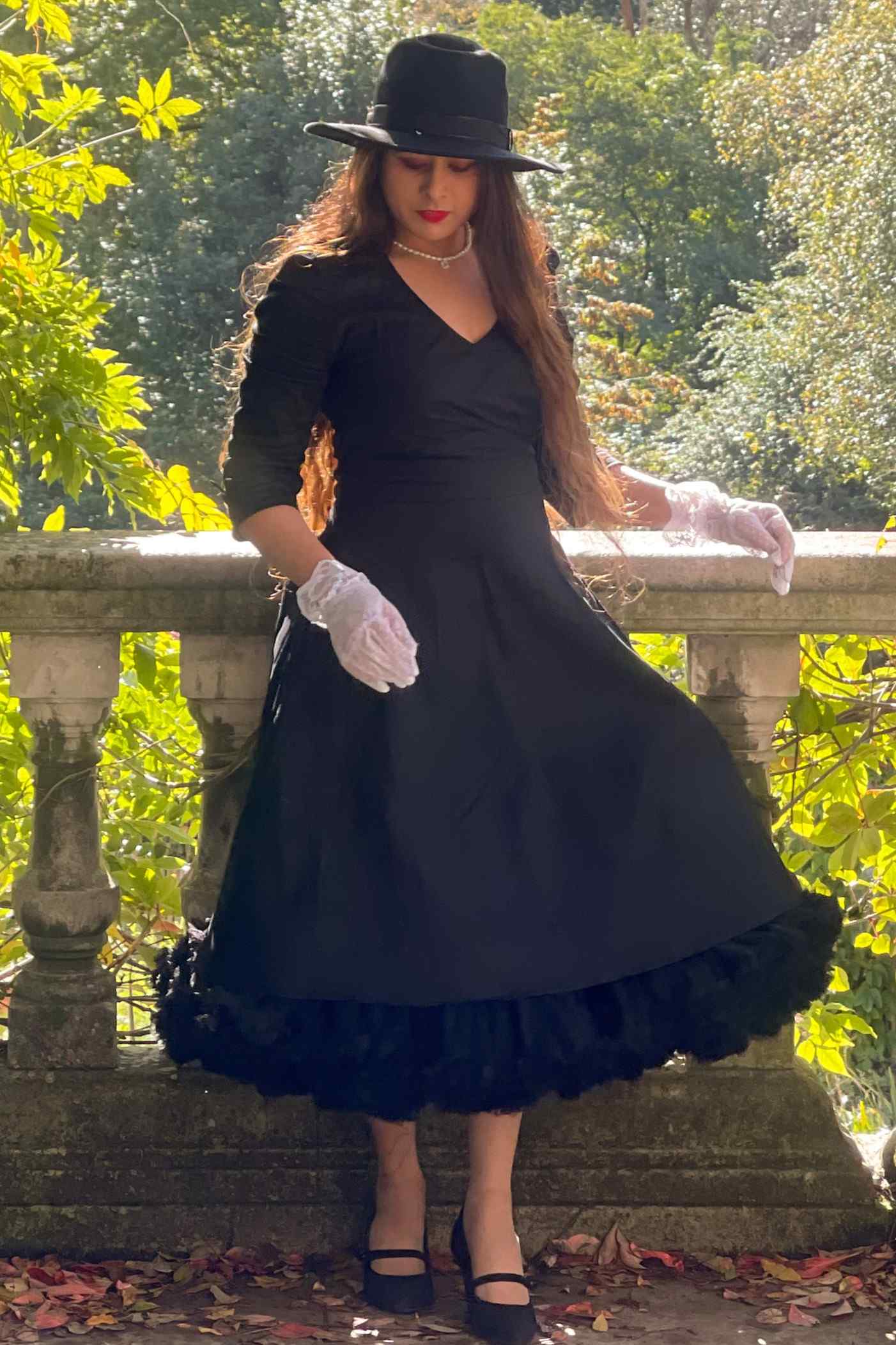 Katherine Long Sleeve 50s Style Swing Dress in All Black