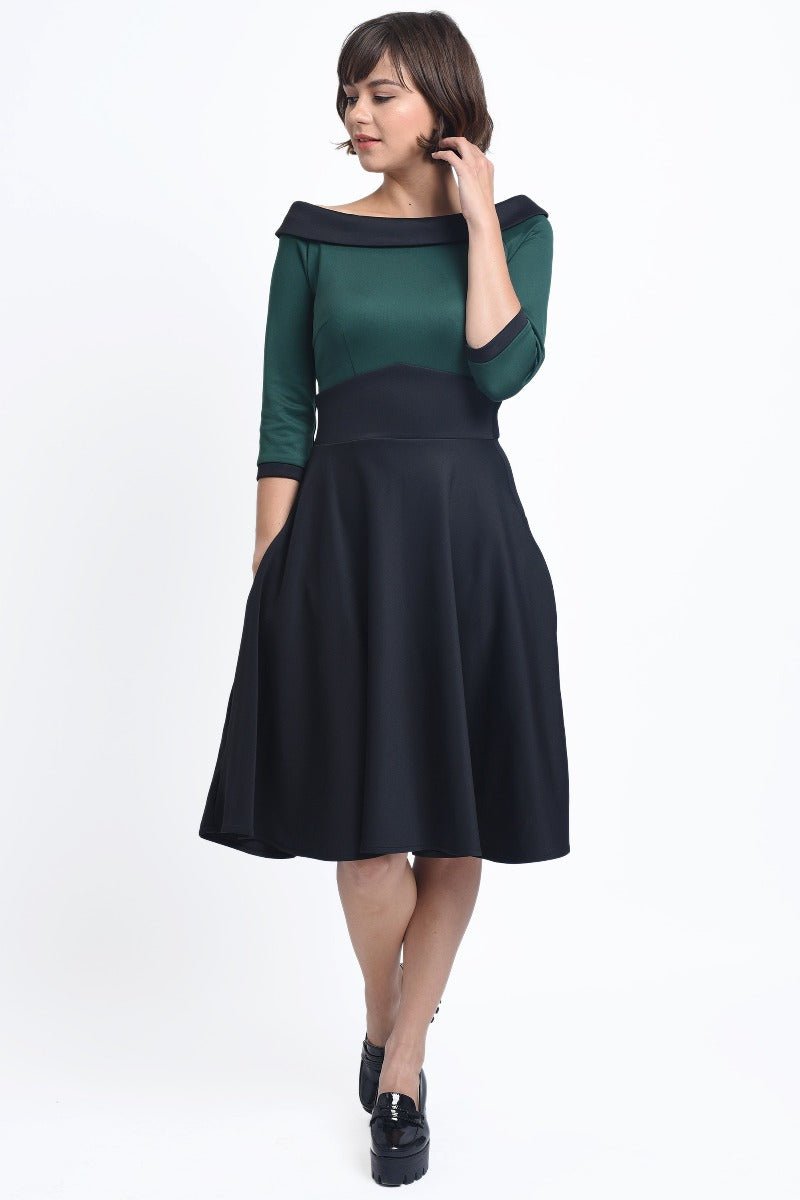 Deborah Flattering Long Sleeves Swing Tea Dress Green & Black